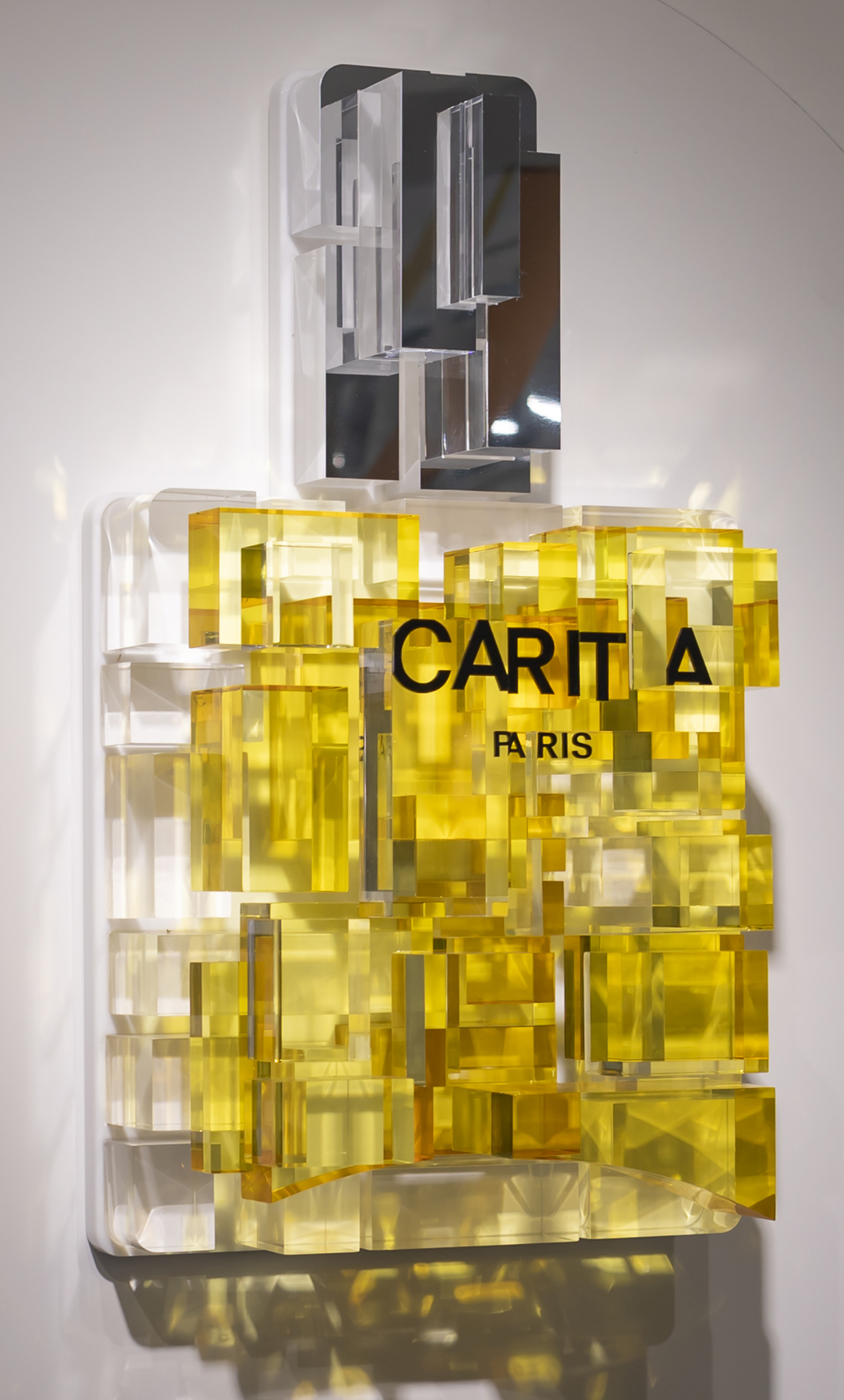 Carita studio design Maud Vantours DA scenography Paris